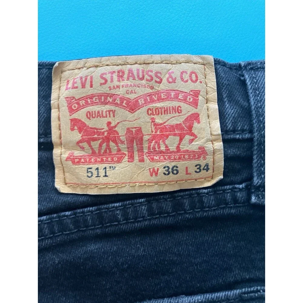 Levi's Men's Slim Fit Black Dark Wash Denim Jeans Mid Rise Distressed